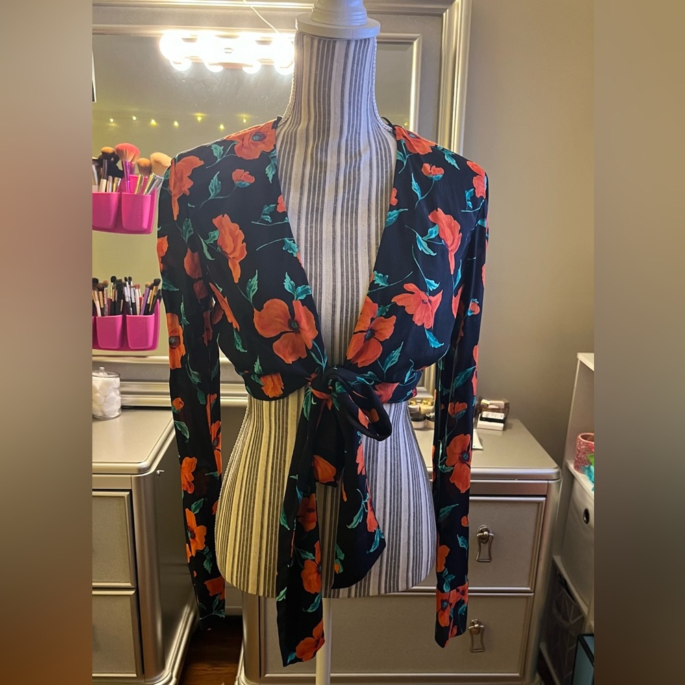 Zara multi color crop top size small